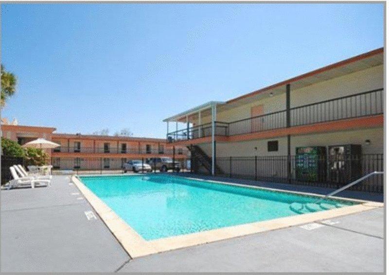 Quality Inn Tallahassee Near University Удобства фото